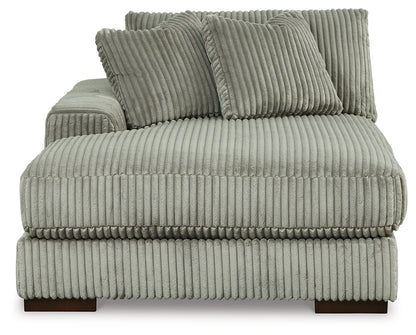 Lindyn Sectional