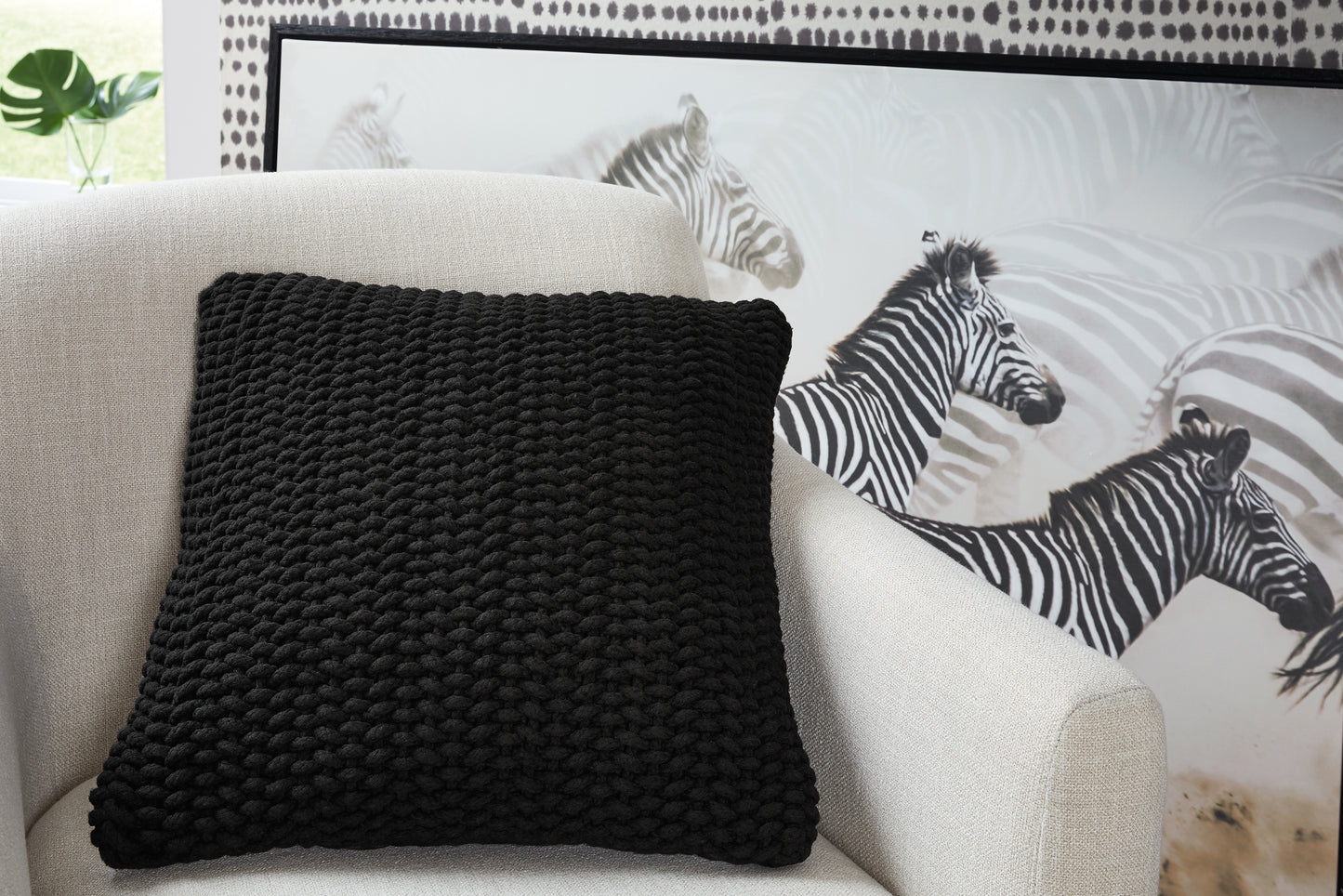 Orange Furniture Outlet - Ashley Furniture - Renemore Pillows - Pillow / Black - A1000475P