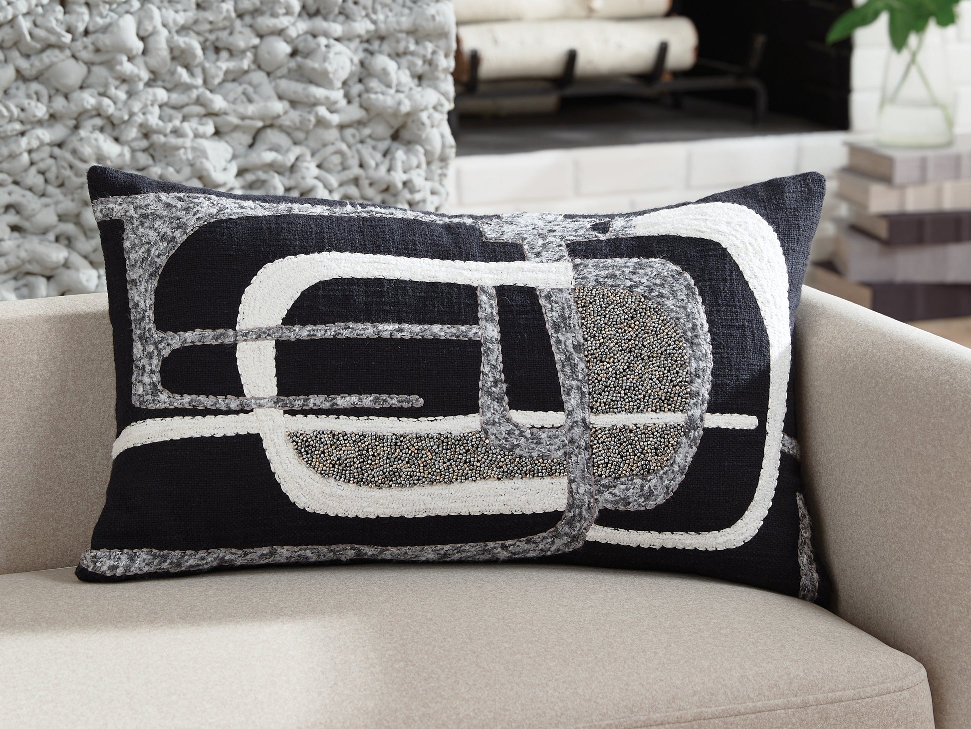 Orange Furniture Outlet - Ashley Furniture - Gavrileigh Pillows - Pillow (4/CS) / Black/Gray/Ivory - A1001113