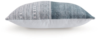 Harperville Pillows