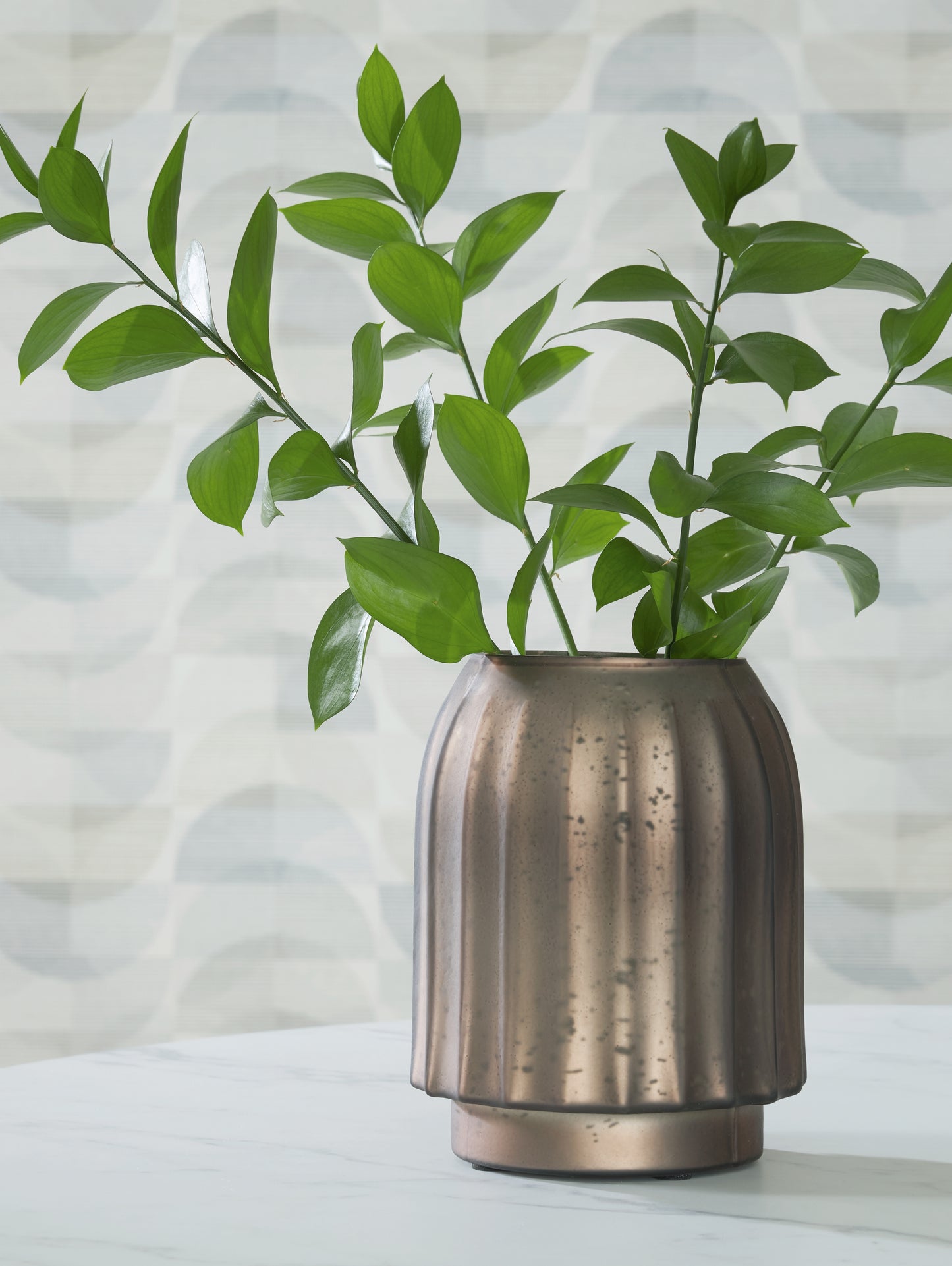 Orange Furniture Outlet - Ashley Furniture - Briarcott Vase - Vase / Brown - A2000703