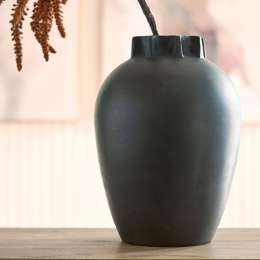 Orange Furniture Outlet - Ashley Furniture - Kaslett Vase - Vase - A2000950