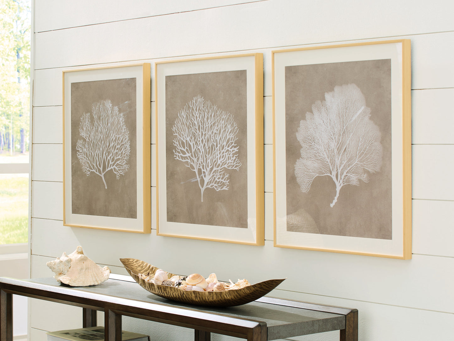 Orange Furniture Outlet - Ashley Furniture - Hendridge Wall Decor - Wall Art Set (3/CN) / Taupe/White - A8000486