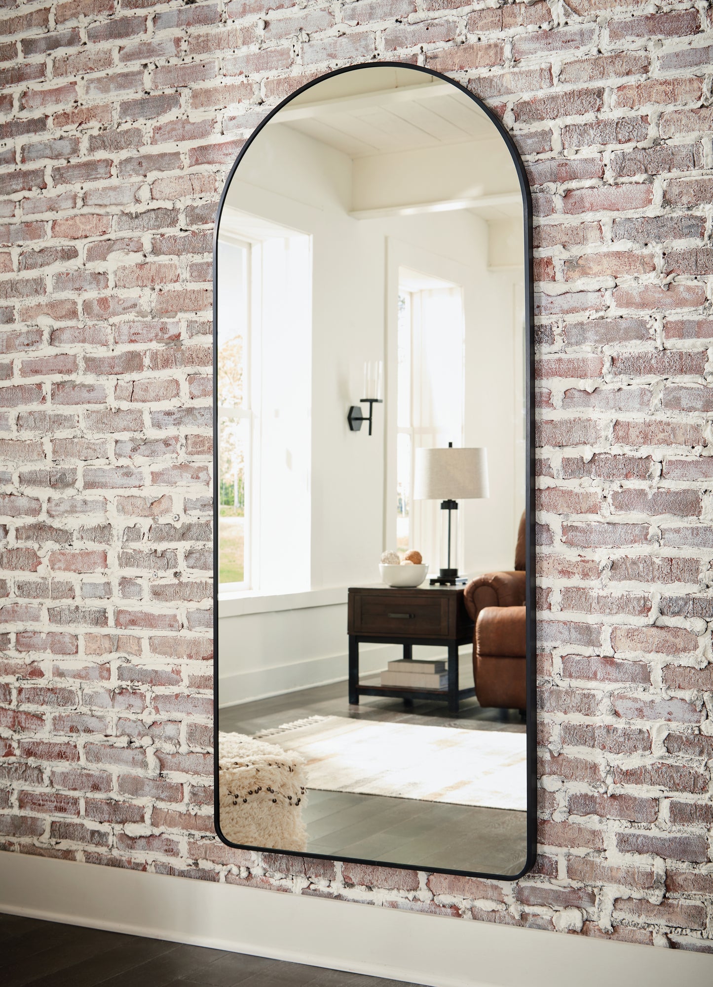 Orange Furniture Outlet - Ashley Furniture - Sethall Mirror - Floor Mirror / Black - A8010307