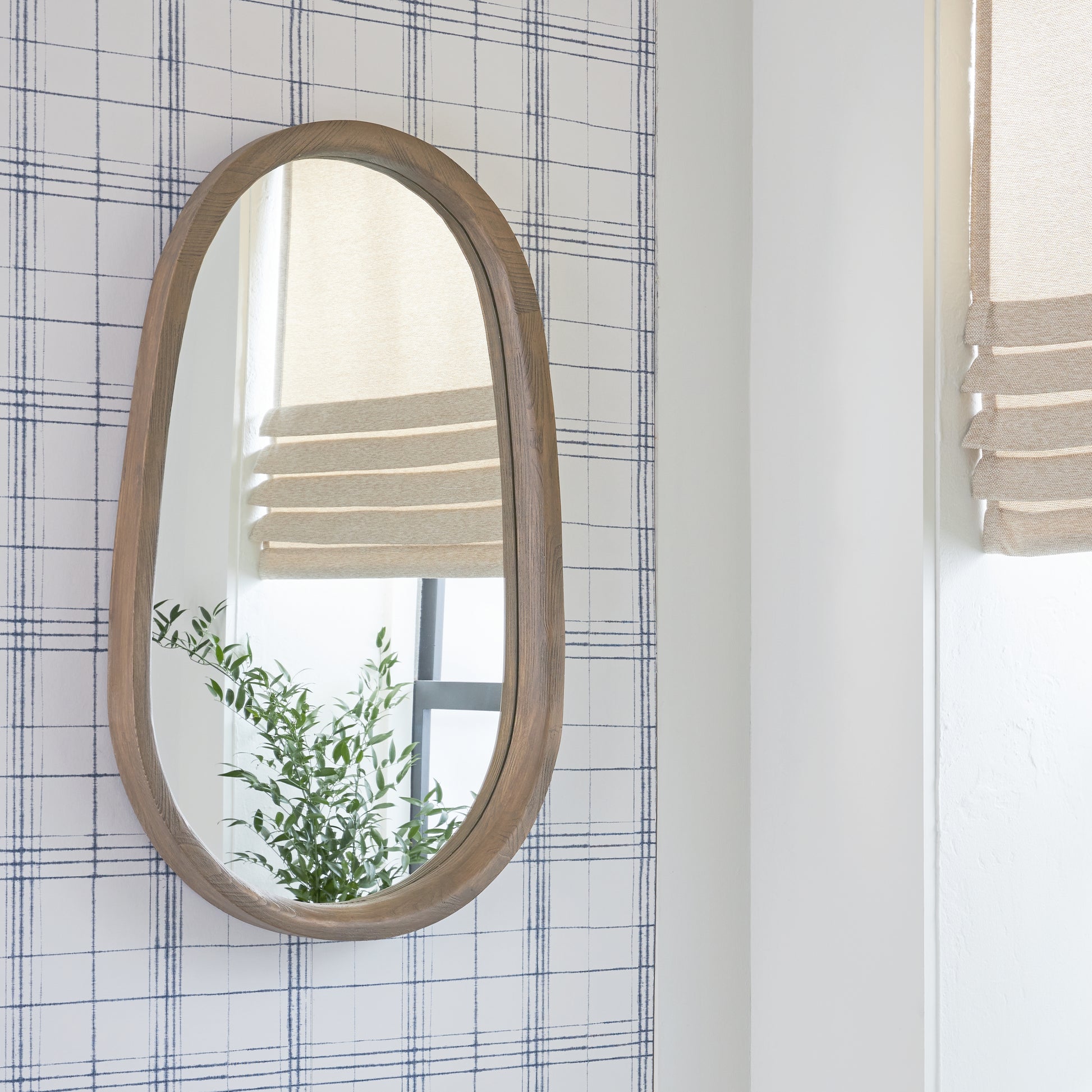Orange Furniture Outlet - Ashley Furniture - Aarilynn Mirror - Accent Mirror / Antique Brown - A8010329