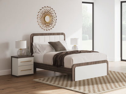 Orange Furniture Outlet - Ashley Furniture - Kendanport Bedroom - Queen Upholstered Bed / White/Brown - PCB1108B7