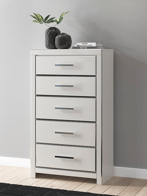 Orange Furniture Outlet - Ashley Furniture - Zuraleus Bedroom - Five Drawer Chest / White - PCB3381-46