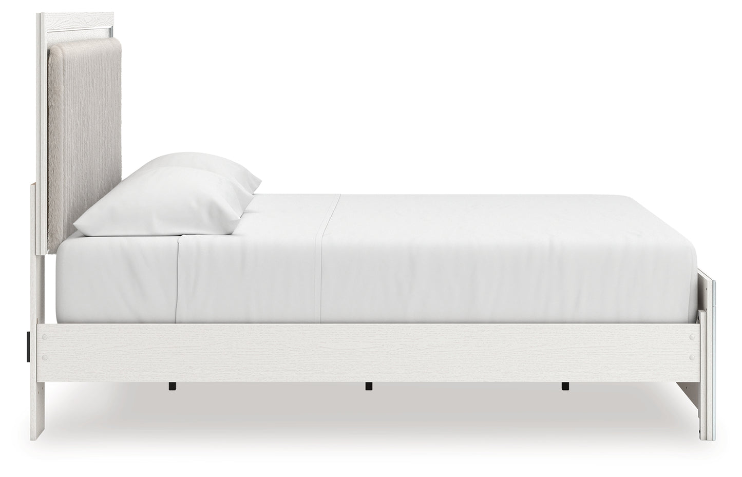Zuraleus Bedroom