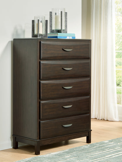 Orange Furniture Outlet - Ashley Furniture - Vanmore Bedroom - Five Drawer Chest / Dark Brown - B479-46
