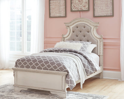 Orange Furniture Outlet - Ashley Furniture - Realyn Bedroom - Twin Panel Bed / Chipped White - B743B13