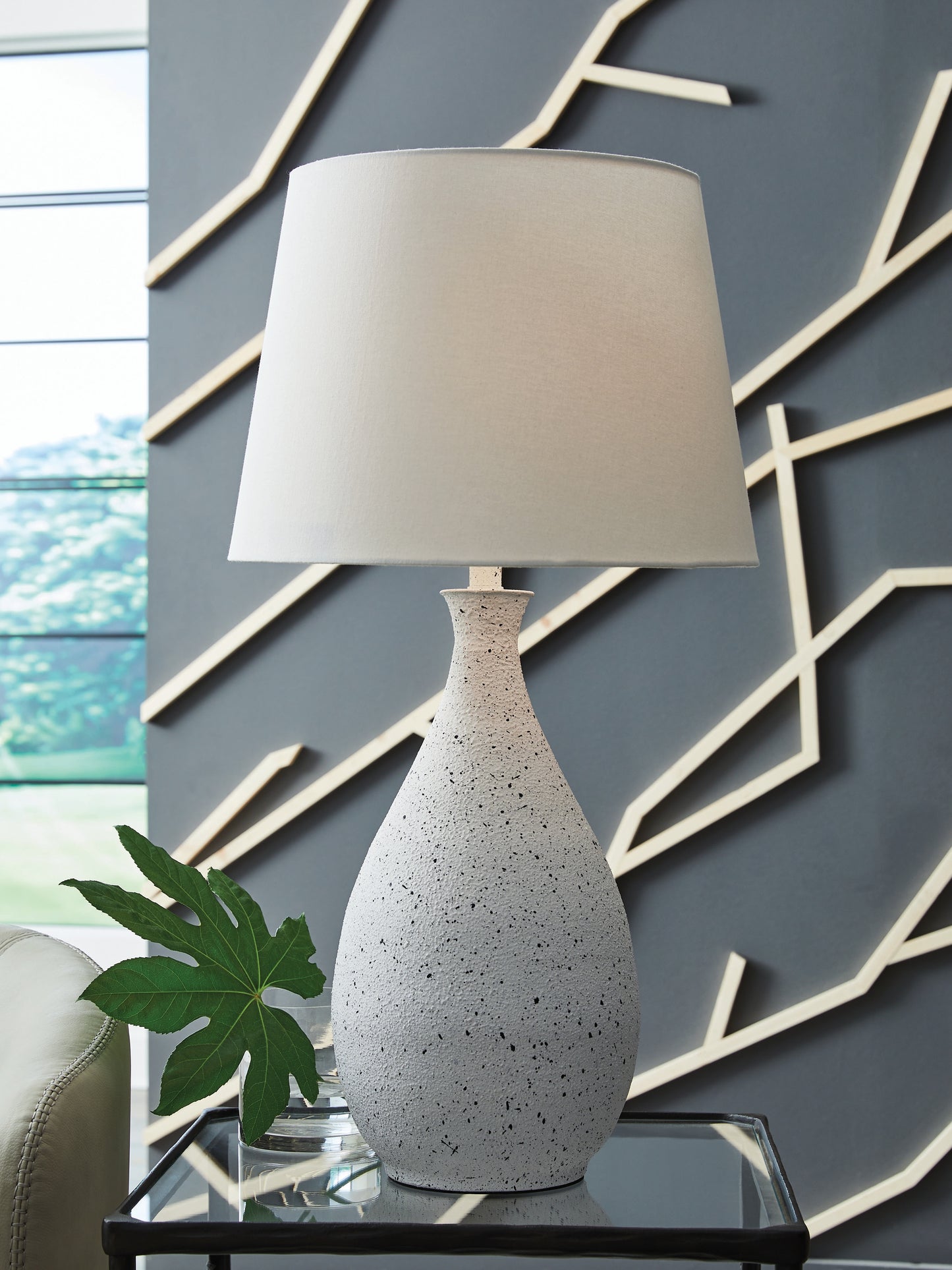 Orange Furniture Outlet - Ashley Furniture - Wyattford Lighting - Metal Table Lamp (1/CN) / White/Black - L207614