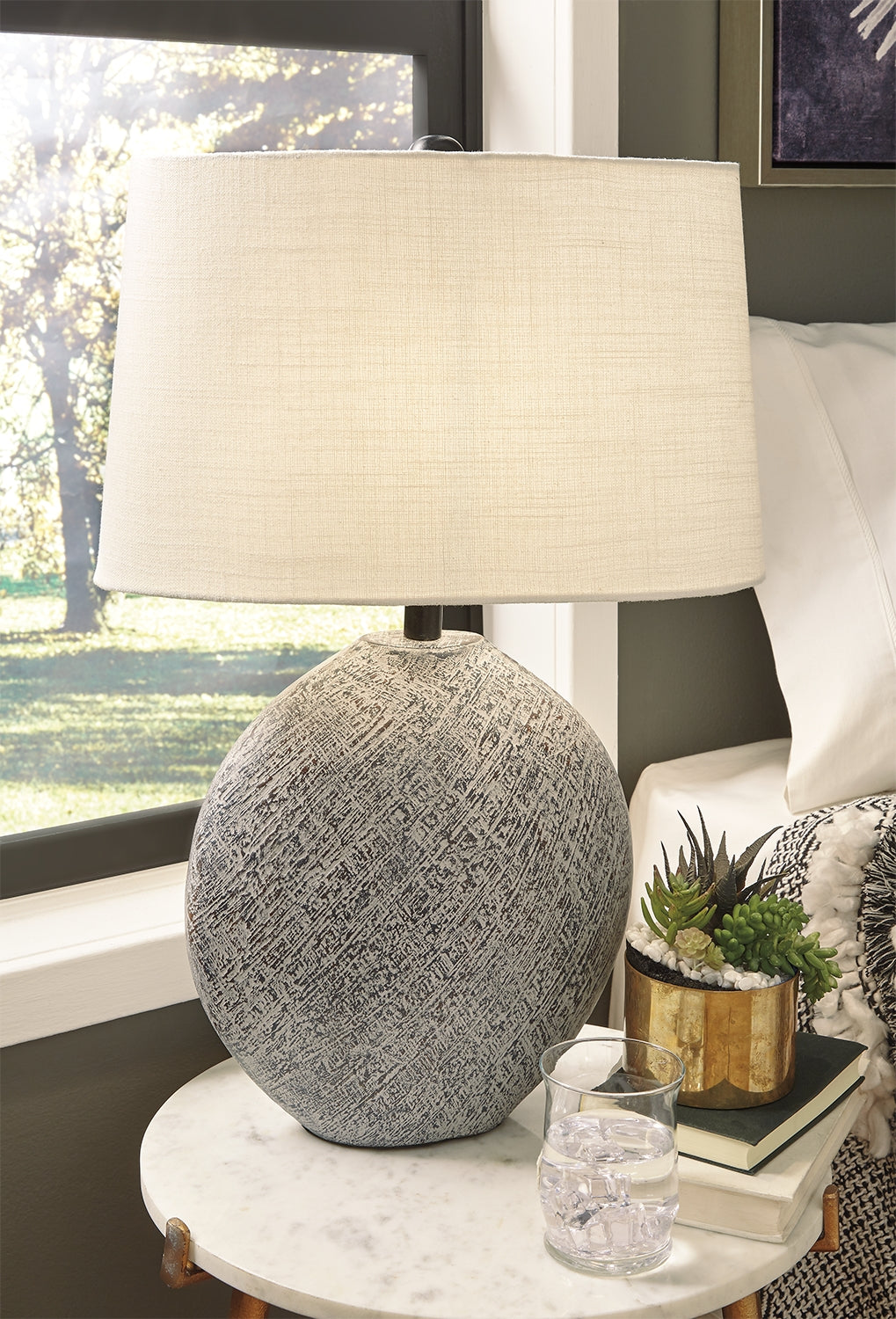 Orange Furniture Outlet - Ashley Furniture - Harif Lighting - Table Lamp (Set of 2) / Black - L235624X2