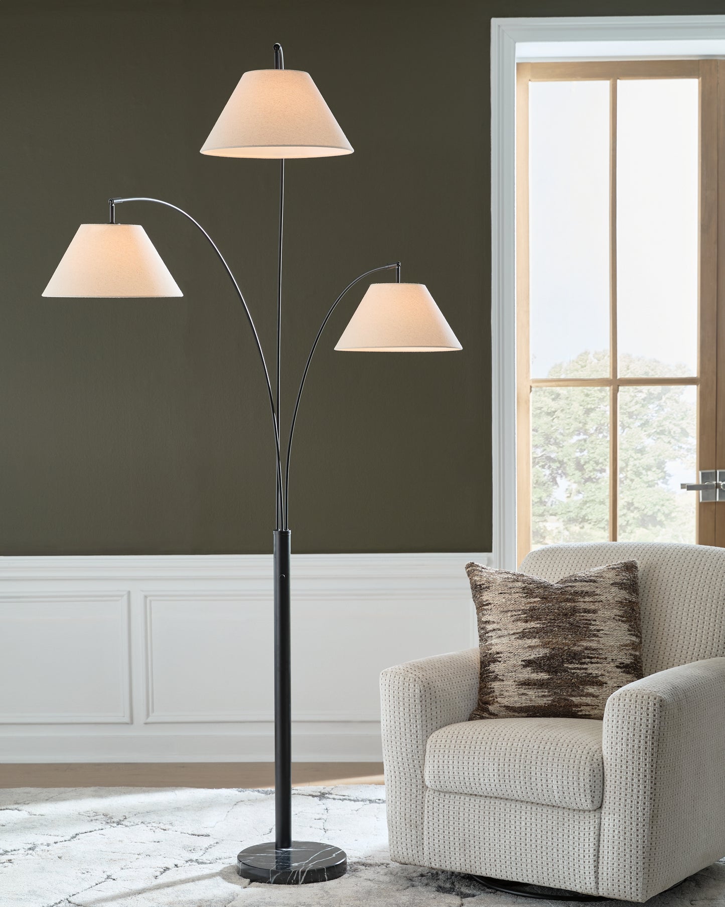 Orange Furniture Outlet - Ashley Furniture - Gibbswellner Lighting - Metal Arc Lamp (1/CN) - L725159