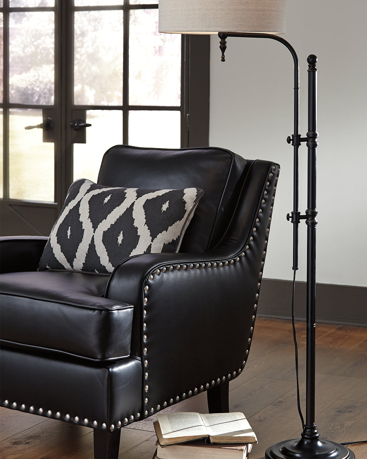 Orange Furniture Outlet - Ashley Furniture - Anemoon Lighting - Metal Floor Lamp (1/CN) / Black - L734251