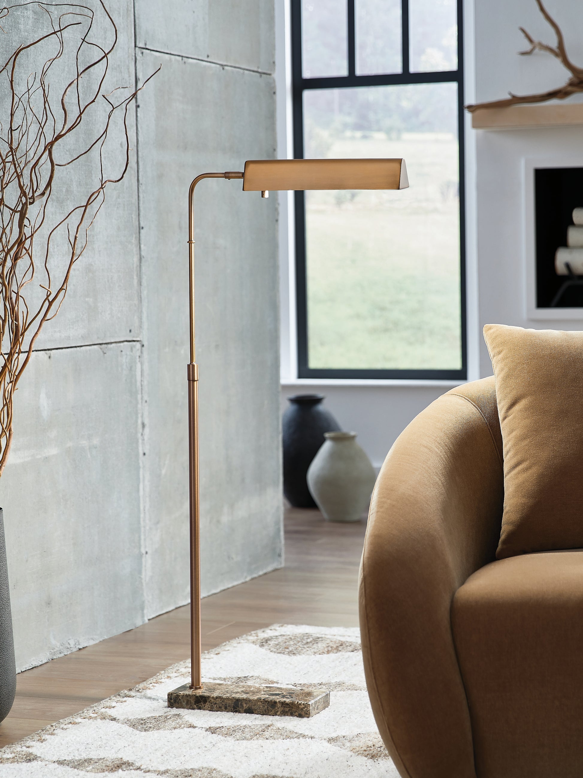Orange Furniture Outlet - Ashley Furniture - Yafe Lighting - Metal Floor Lamp (1/CN) - L734411