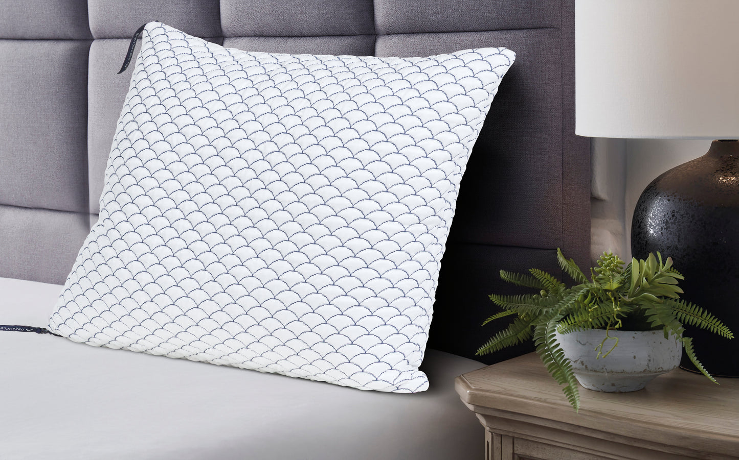 DreamCloudTM Classic Queen/King Pillow (Set of 4)