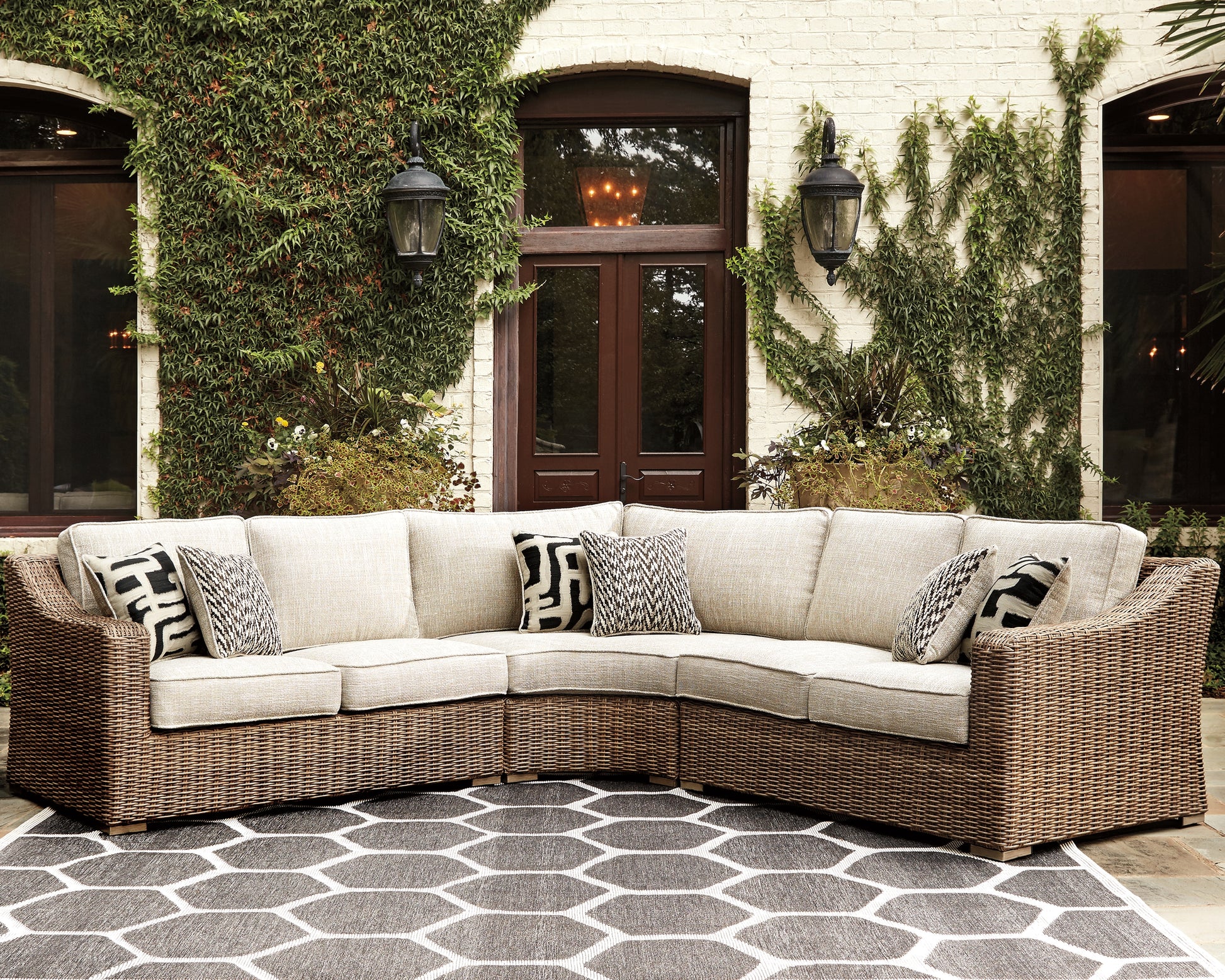Orange Furniture Outlet - Ashley Furniture - Beachcroft Outdoor - 3-Piece Outdoor Seating Set / Beige - P791P6