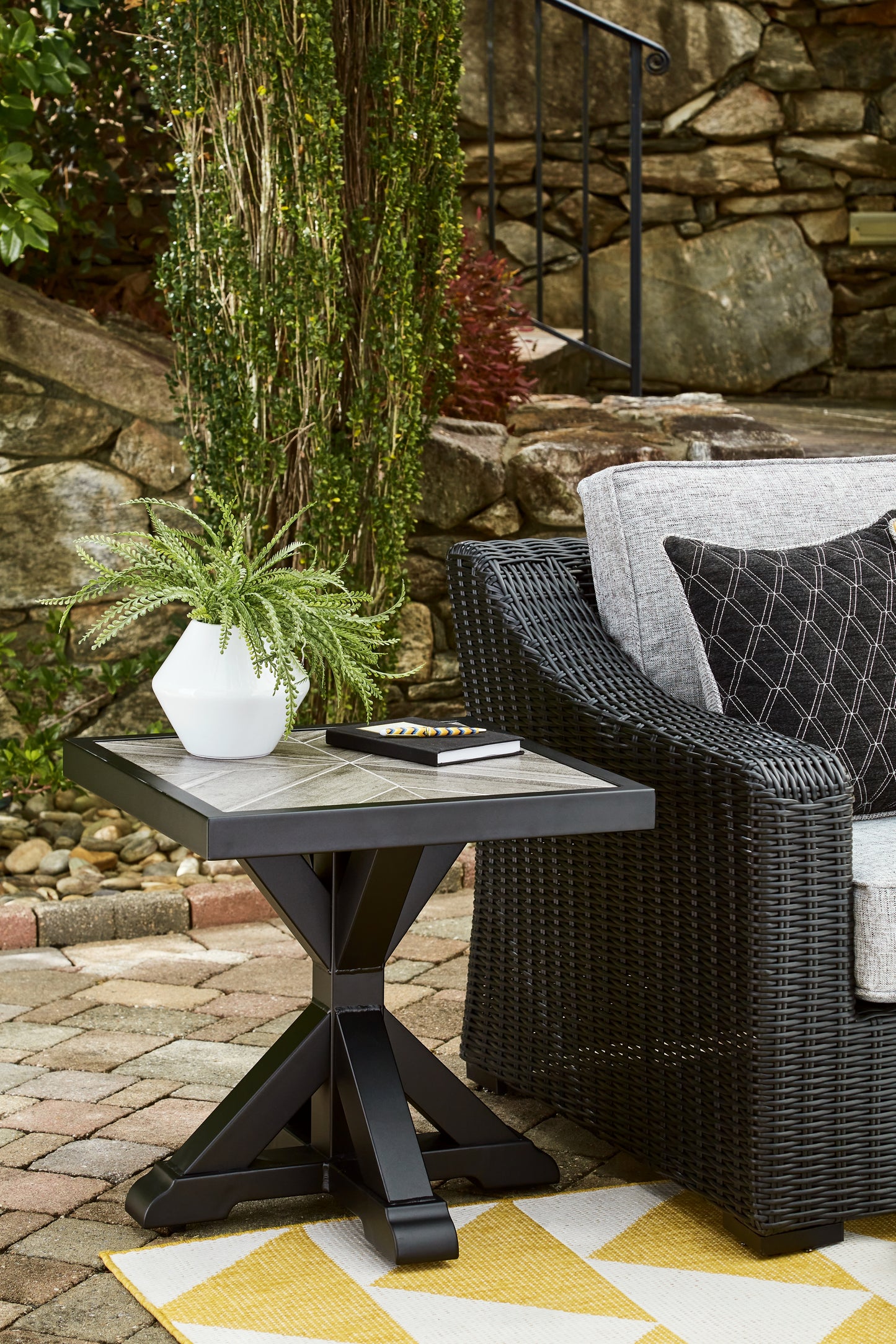 Orange Furniture Outlet - Ashley Furniture - Beachcroft Outdoor - Square End Table / Black/Light Gray - P792-702