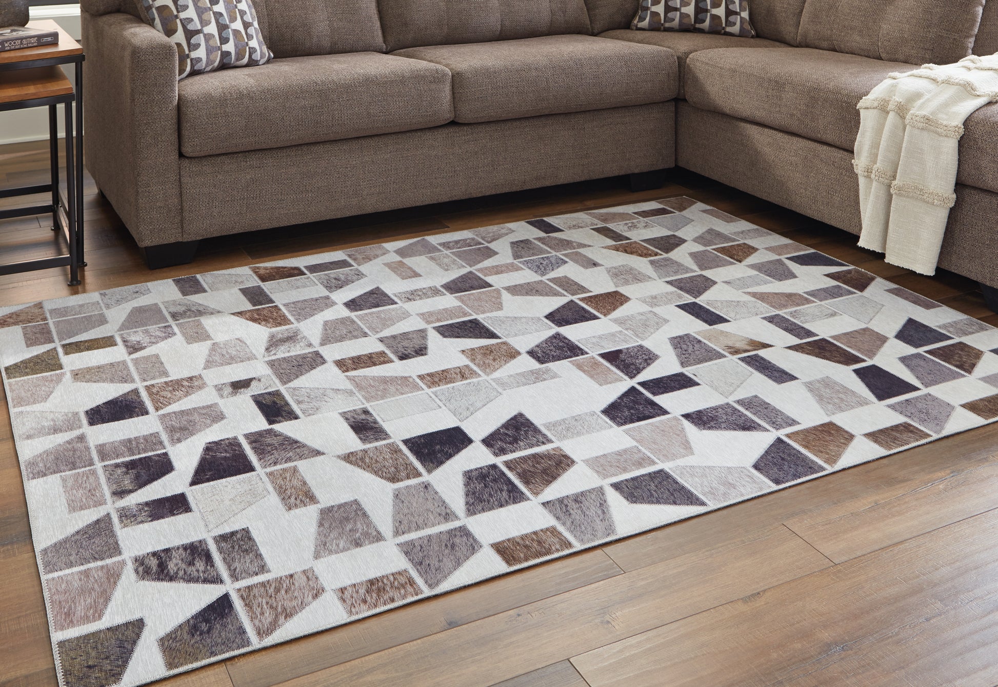 Orange Furniture Outlet - Ashley Furniture - Jettner Rug - 7'10" x 10' Rug / Multi - R405781