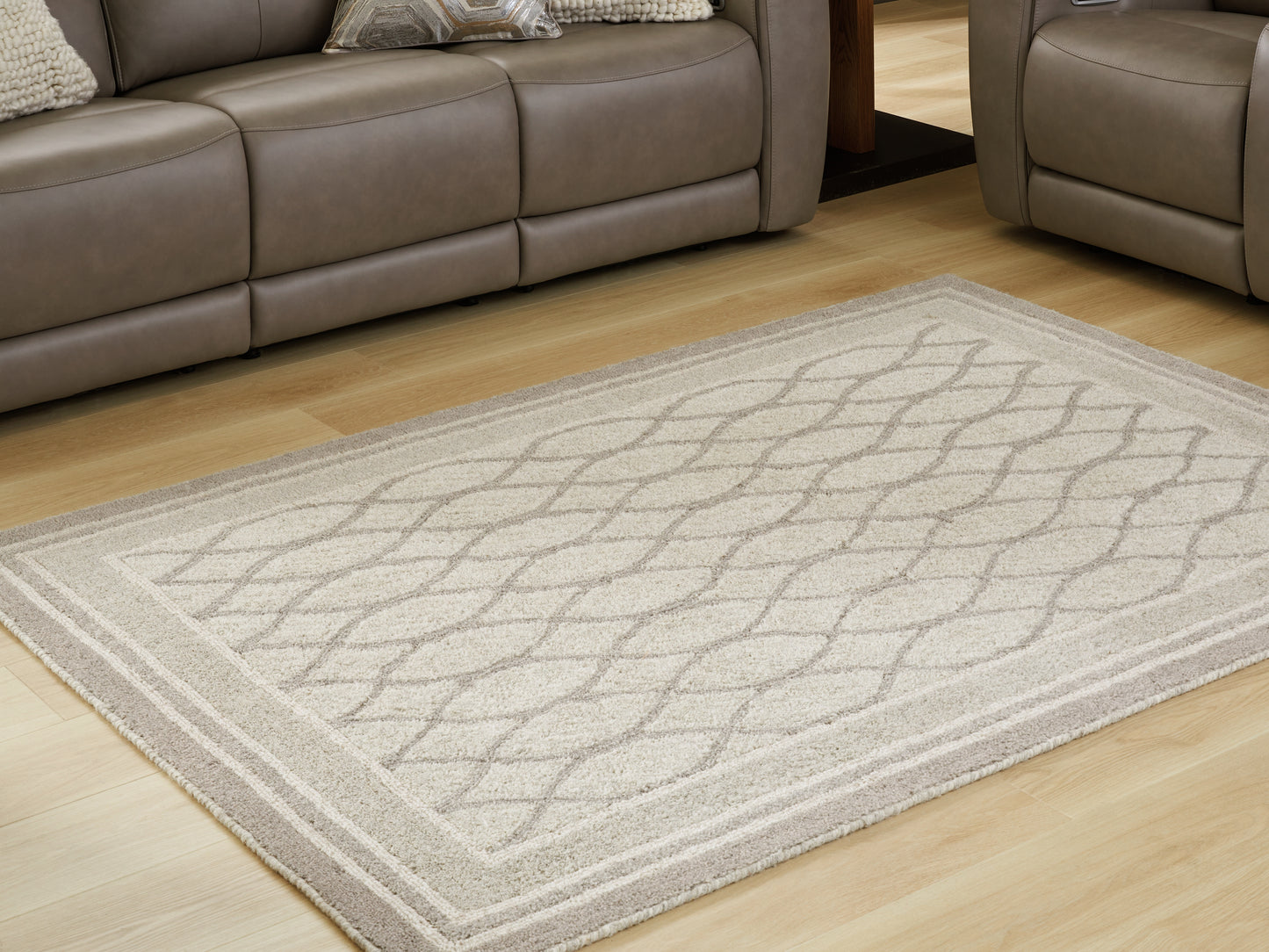 Orange Furniture Outlet - Ashley Furniture - Wimney Rug - Medium Rug / Gray - R407282