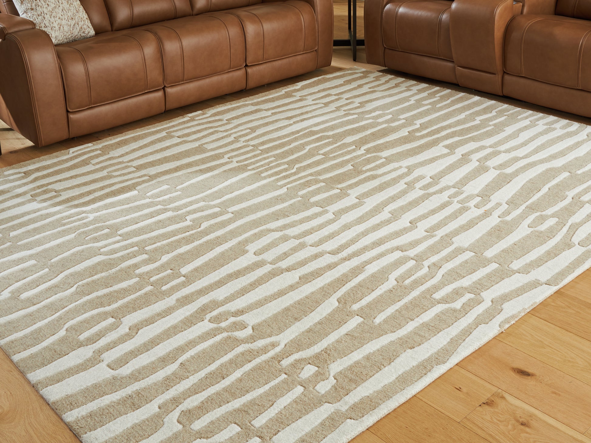 Orange Furniture Outlet - Ashley Furniture - Corrbell Rug - 5' x 7' Area Rug / Beige/White - R407632