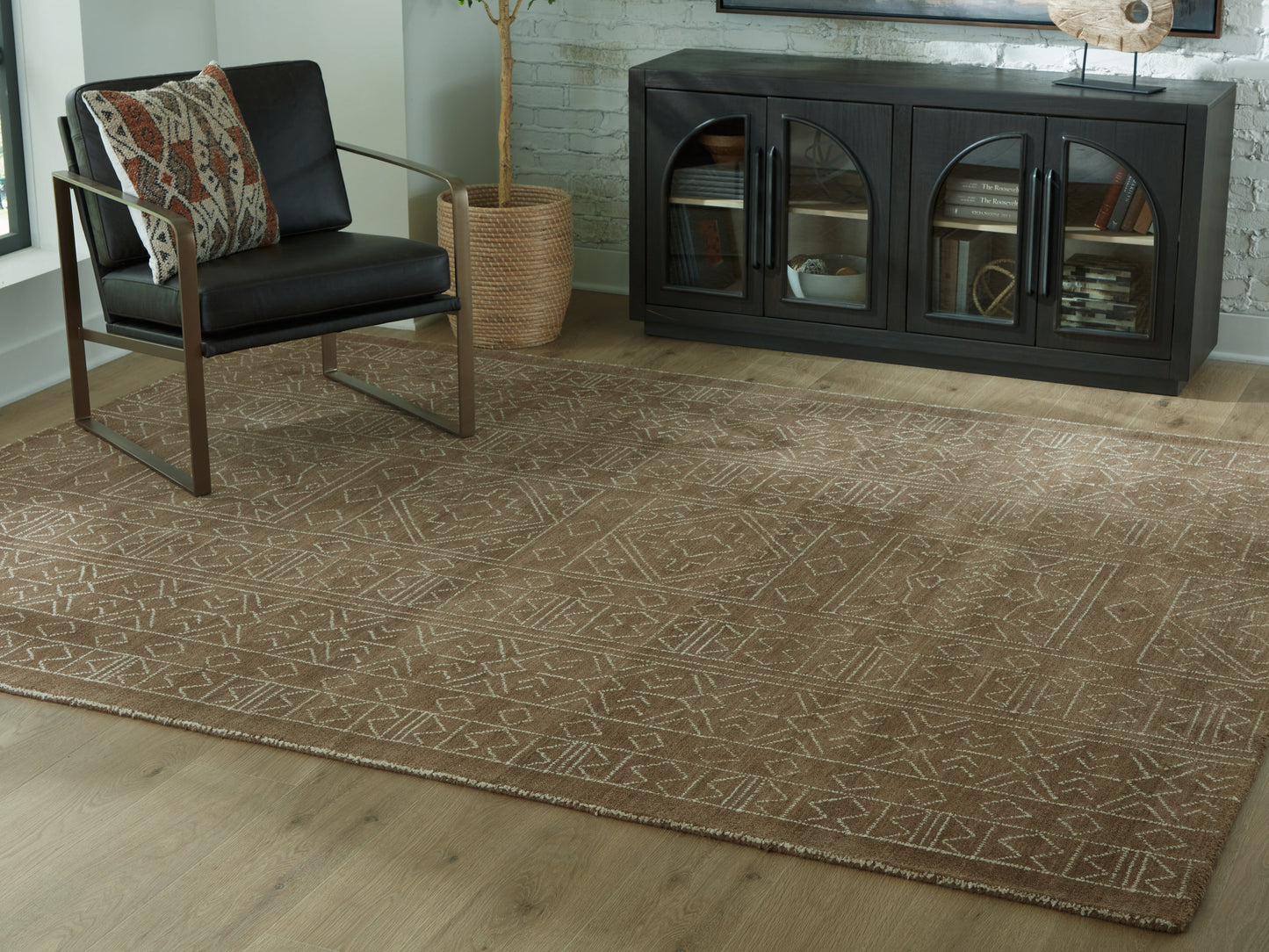 Orange Furniture Outlet - Ashley Furniture - Merrittman Rug - 7'8" x 10' Area Rug / Brown/Ivory - R407701
