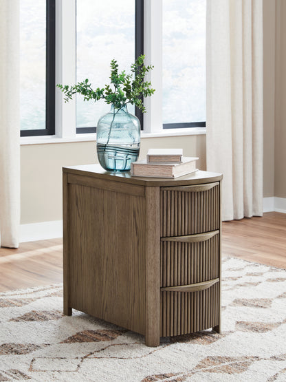 Orange Furniture Outlet - Ashley Furniture - Camdill Chairside End Table - Chair Side End Table / Light Brown - T208-317