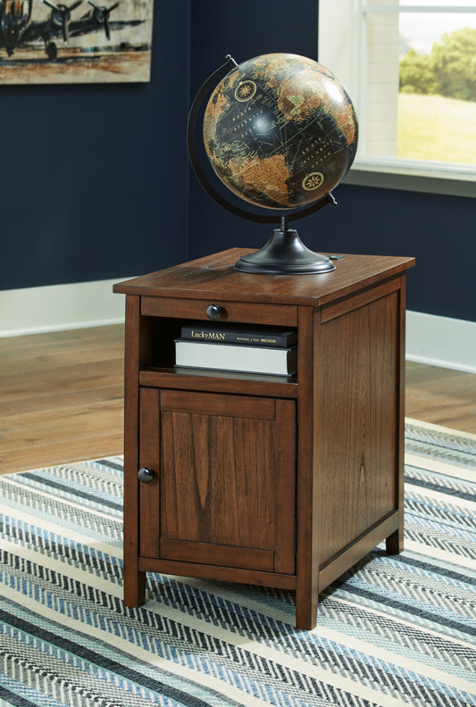 Orange Furniture Outlet - Ashley Furniture - Treytown Chairside End Table - Chair Side End Table / Gray - T300-317