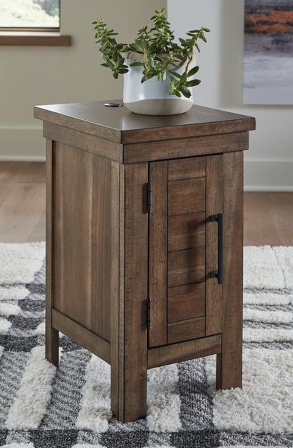 Orange Furniture Outlet - Ashley Furniture - Moriville Chairside End Table - Chair Side End Table / Grayish Brown - T731-7