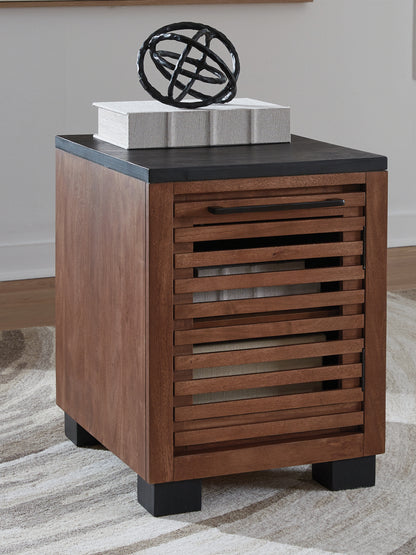 Orange Furniture Outlet - Ashley Furniture - Kallari Chairside End Table - Chair Side End Table / Warm Brown/Black - T737-7